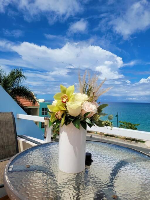 Summer All Year! Oceanfront With Pool A/C Aguadilla Luaran gambar