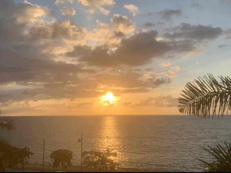 Summer All Year! Oceanfront With Pool A/C Aguadilla Luaran gambar