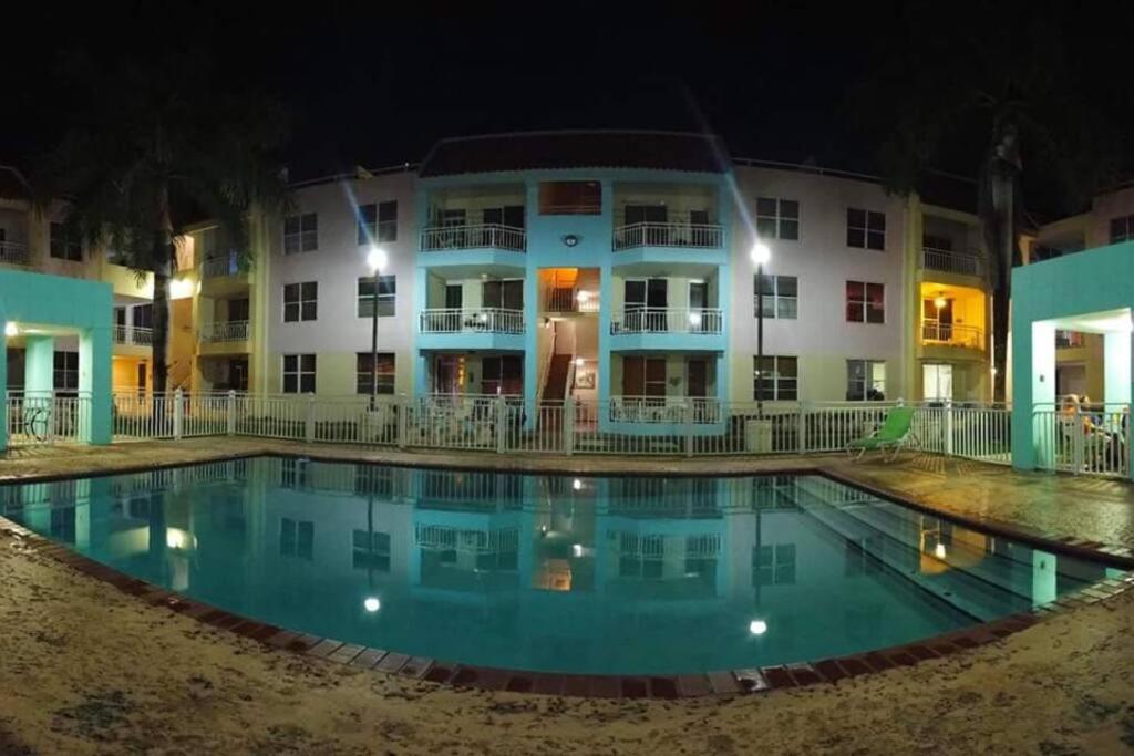 Summer All Year! Oceanfront With Pool A/C Aguadilla Luaran gambar
